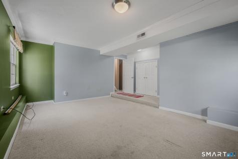 220 Algonquin Trail Trumbull CT 06611