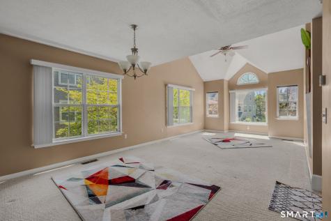220 Algonquin Trail Trumbull CT 06611