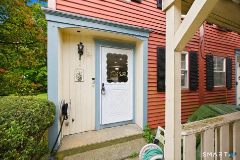 27 Rising Trail Court Middletown CT 06457