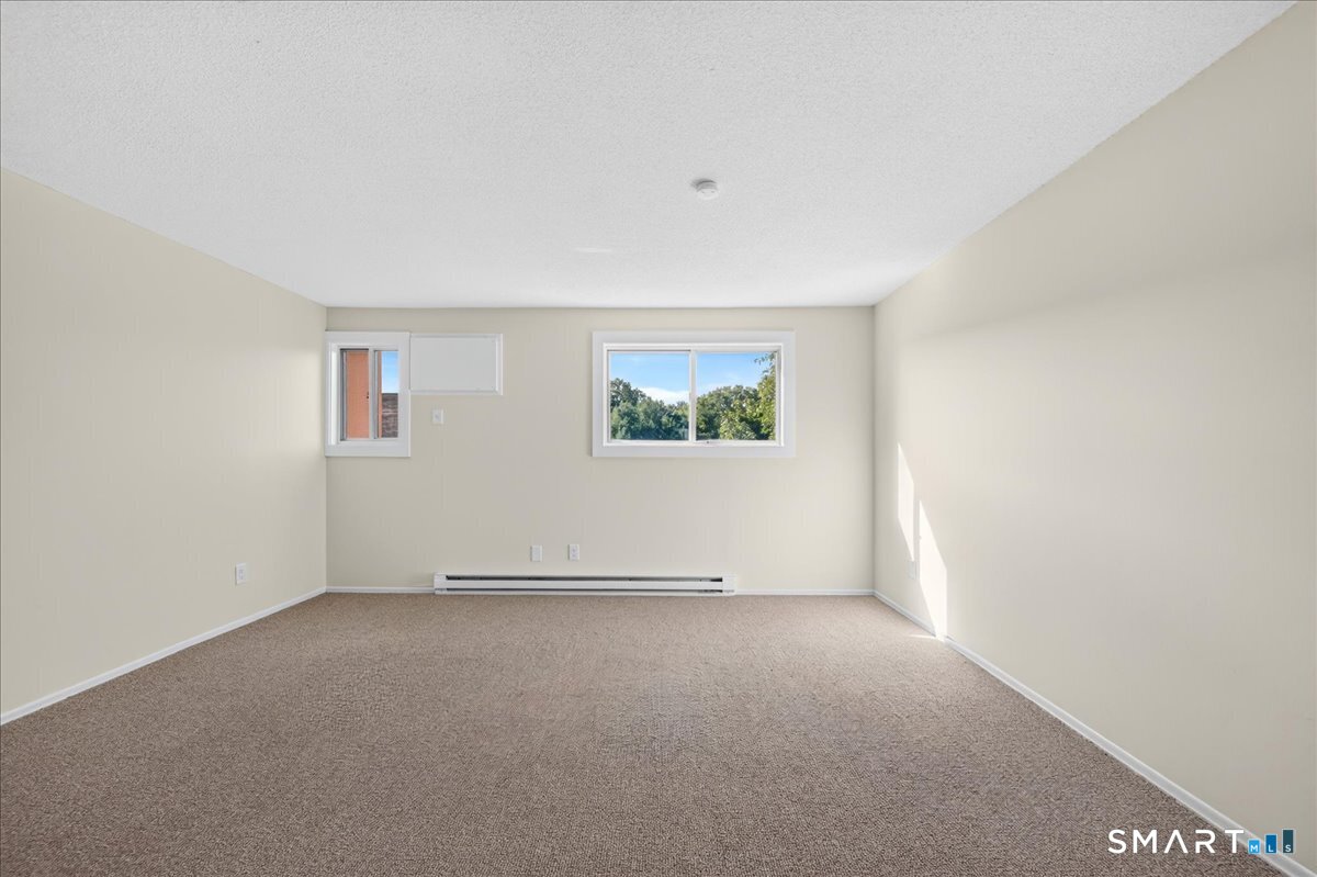 576 Shennecossett Road Groton CT 06340