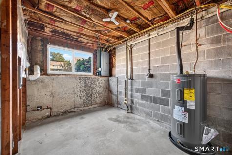 576 Shennecossett Road Groton CT 06340
