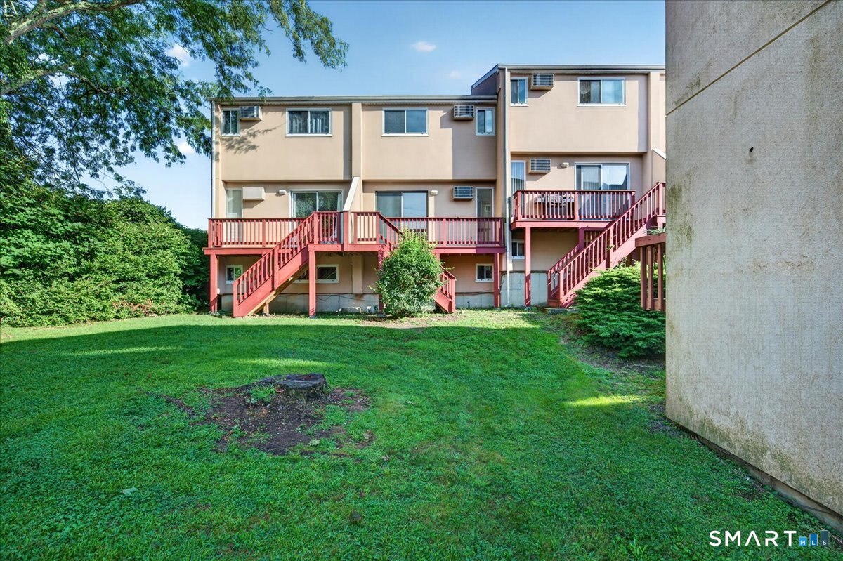 576 Shennecossett Road Groton CT 06340