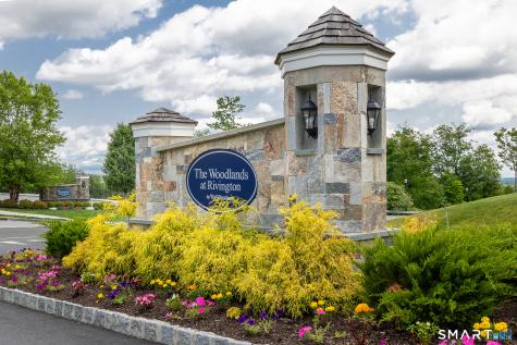 1 Brentwood Circle Danbury CT 06810