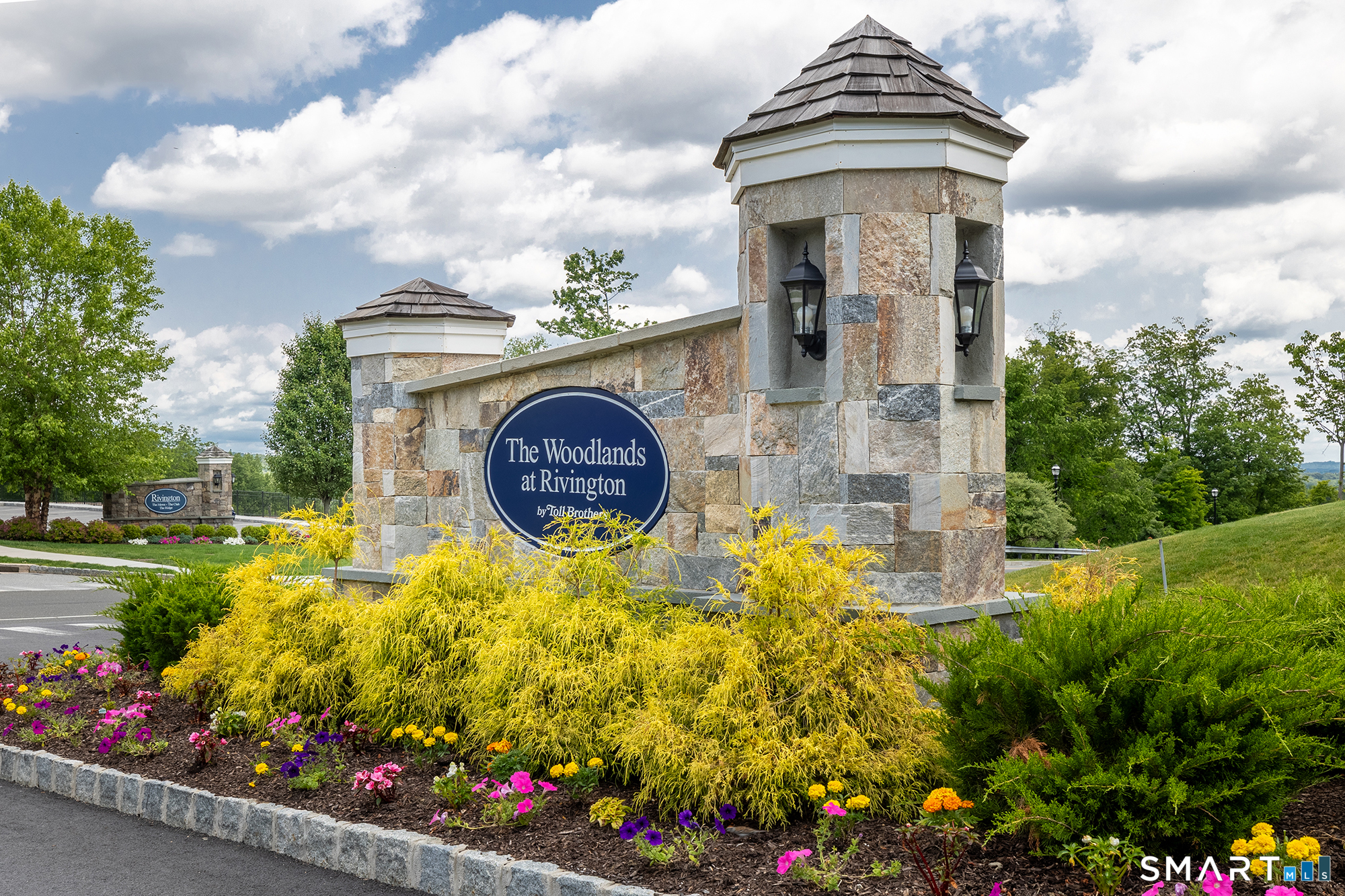 1 Brentwood Circle Danbury CT 06810