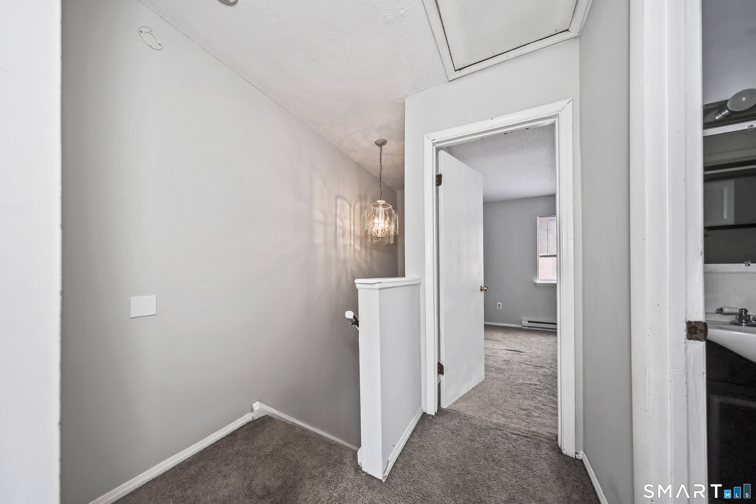 909 Hamilton Avenue Waterbury CT 06706
