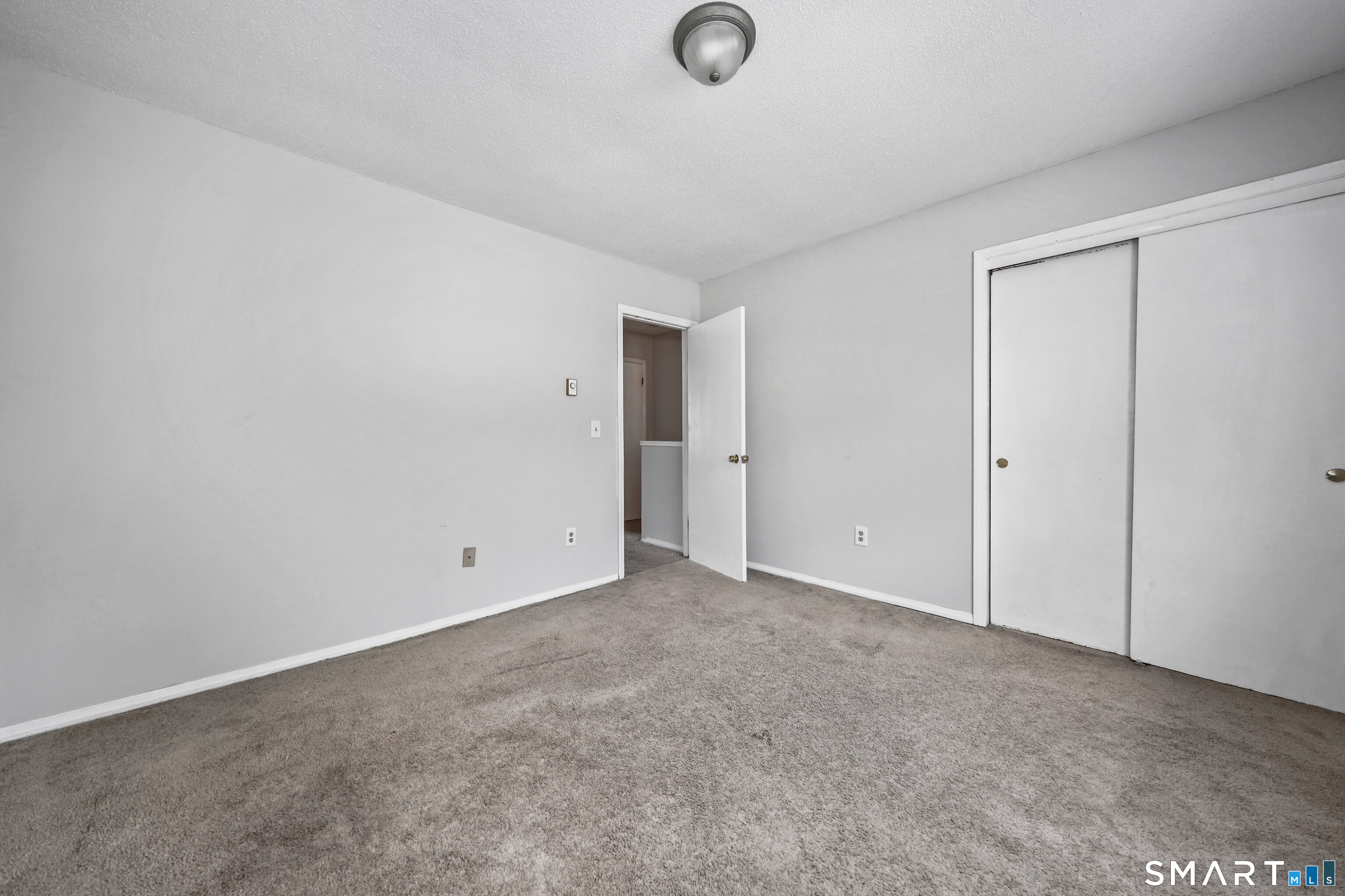 909 Hamilton Avenue Waterbury CT 06706