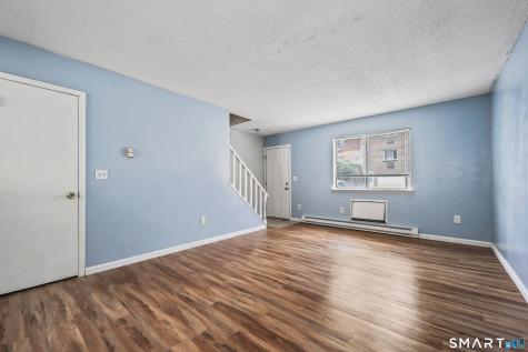 909 Hamilton Avenue Waterbury CT 06706