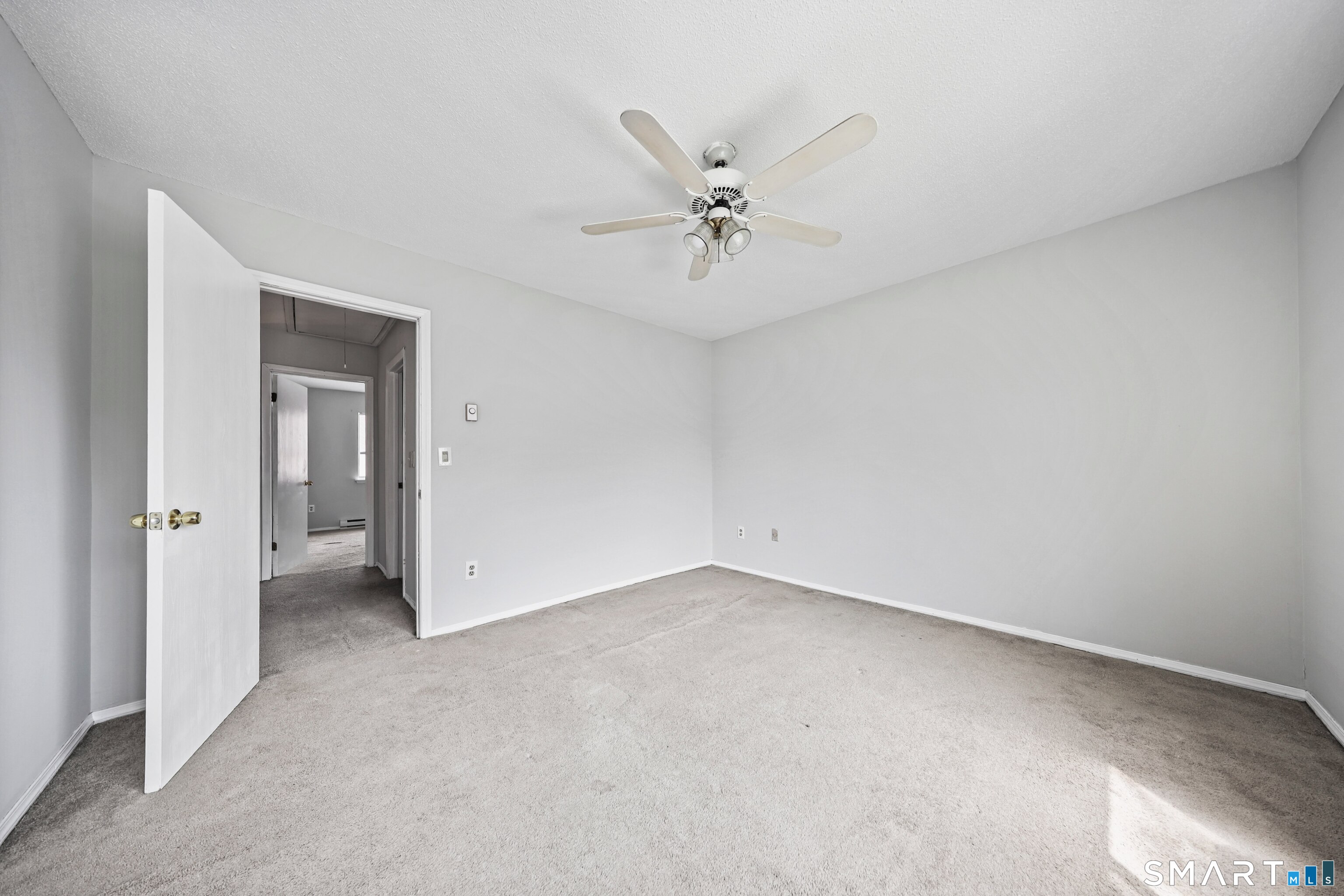 909 Hamilton Avenue Waterbury CT 06706
