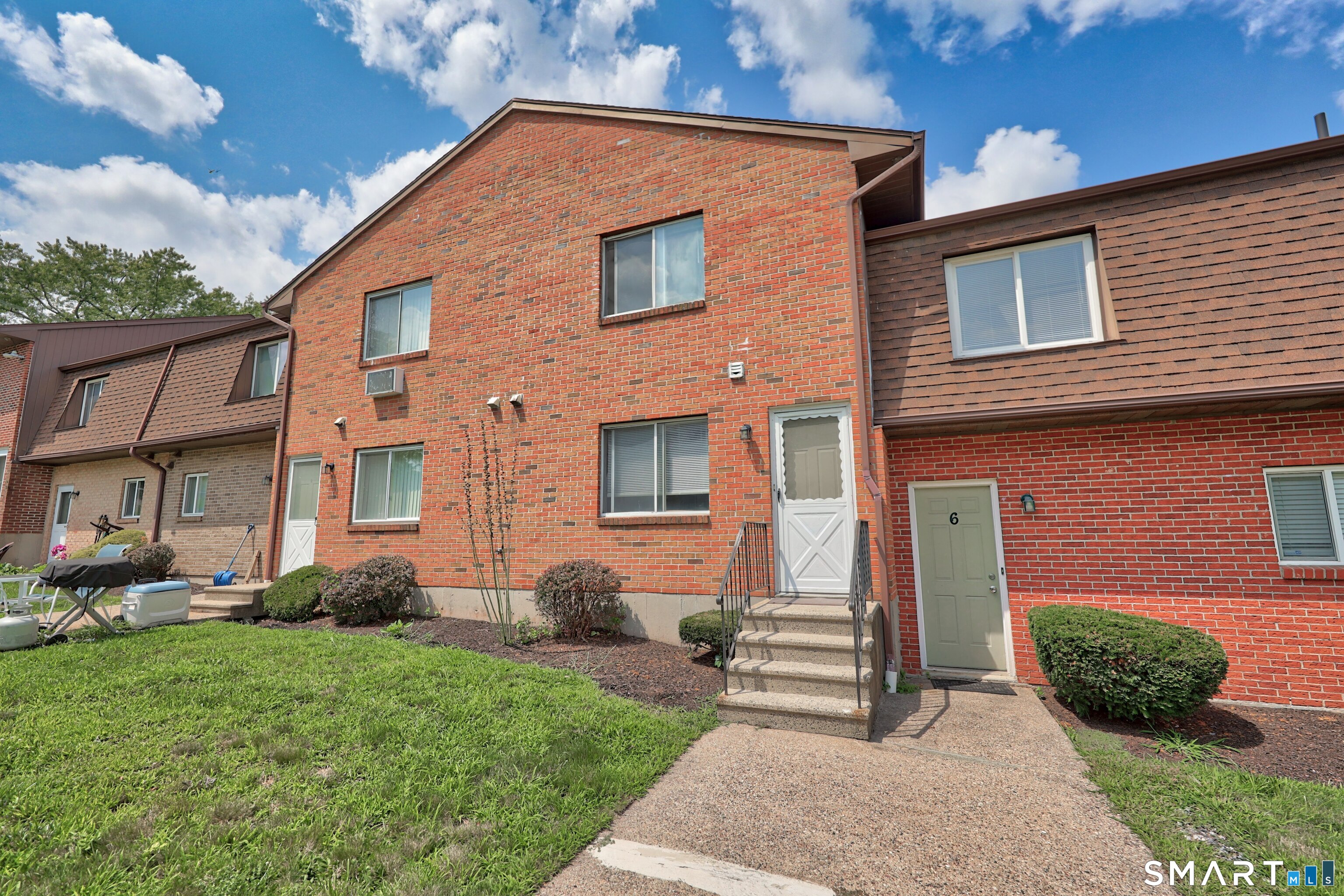 909 Hamilton Avenue Waterbury CT 06706