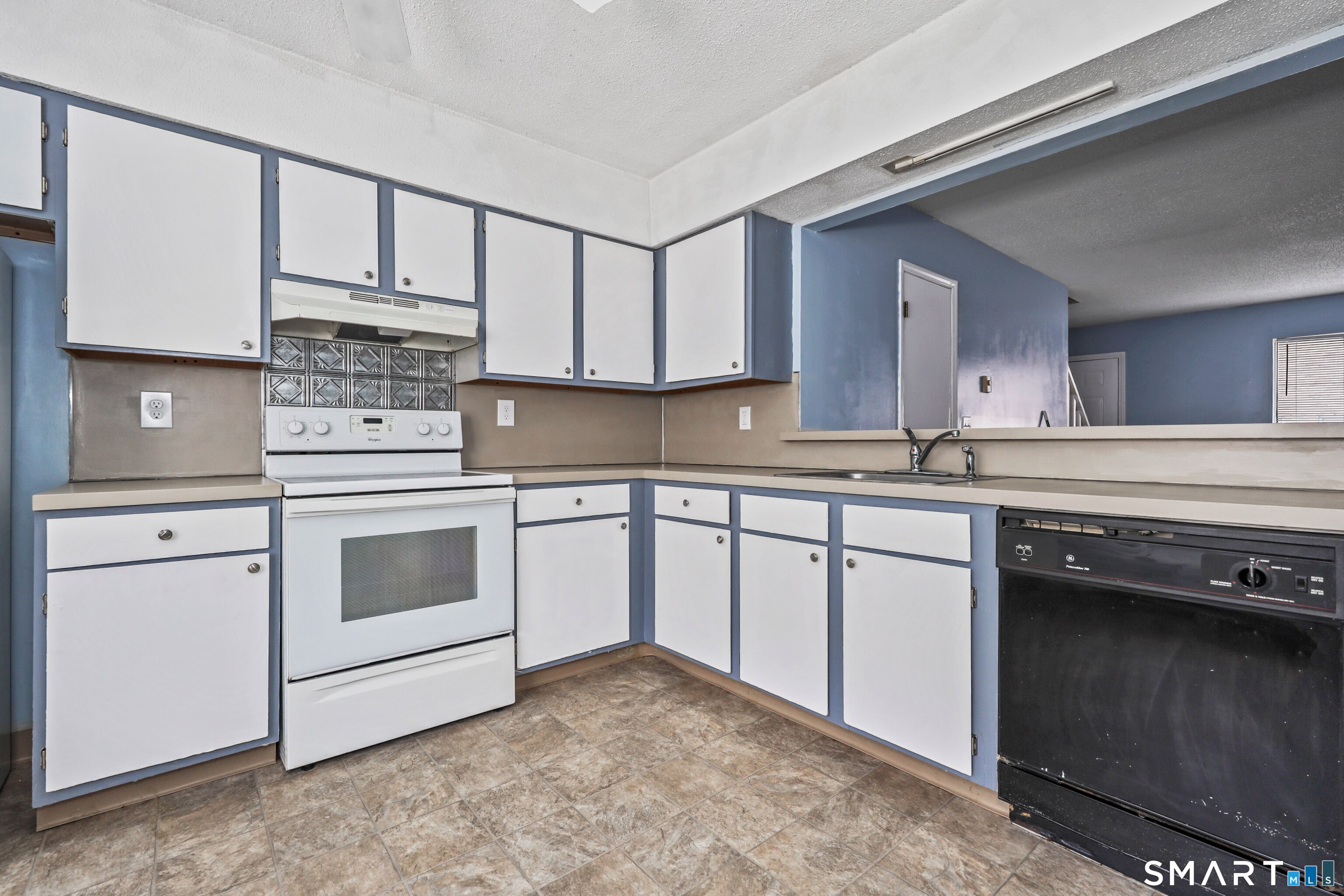 909 Hamilton Avenue Waterbury CT 06706
