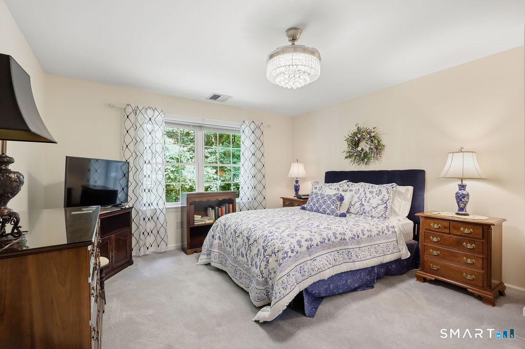 46 Henley Way West Hartford CT 06117