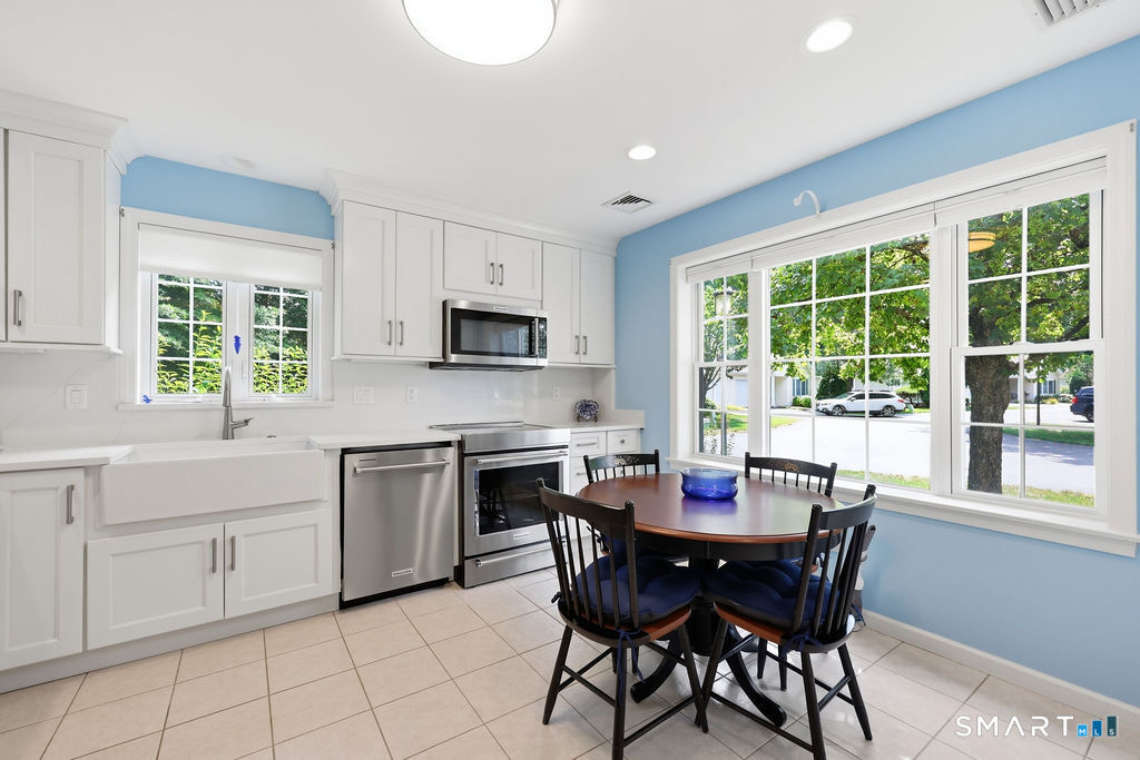 46 Henley Way West Hartford CT 06117