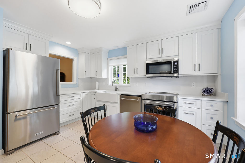46 Henley Way West Hartford CT 06117
