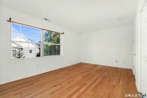 22 Dora Street Stamford CT 06902