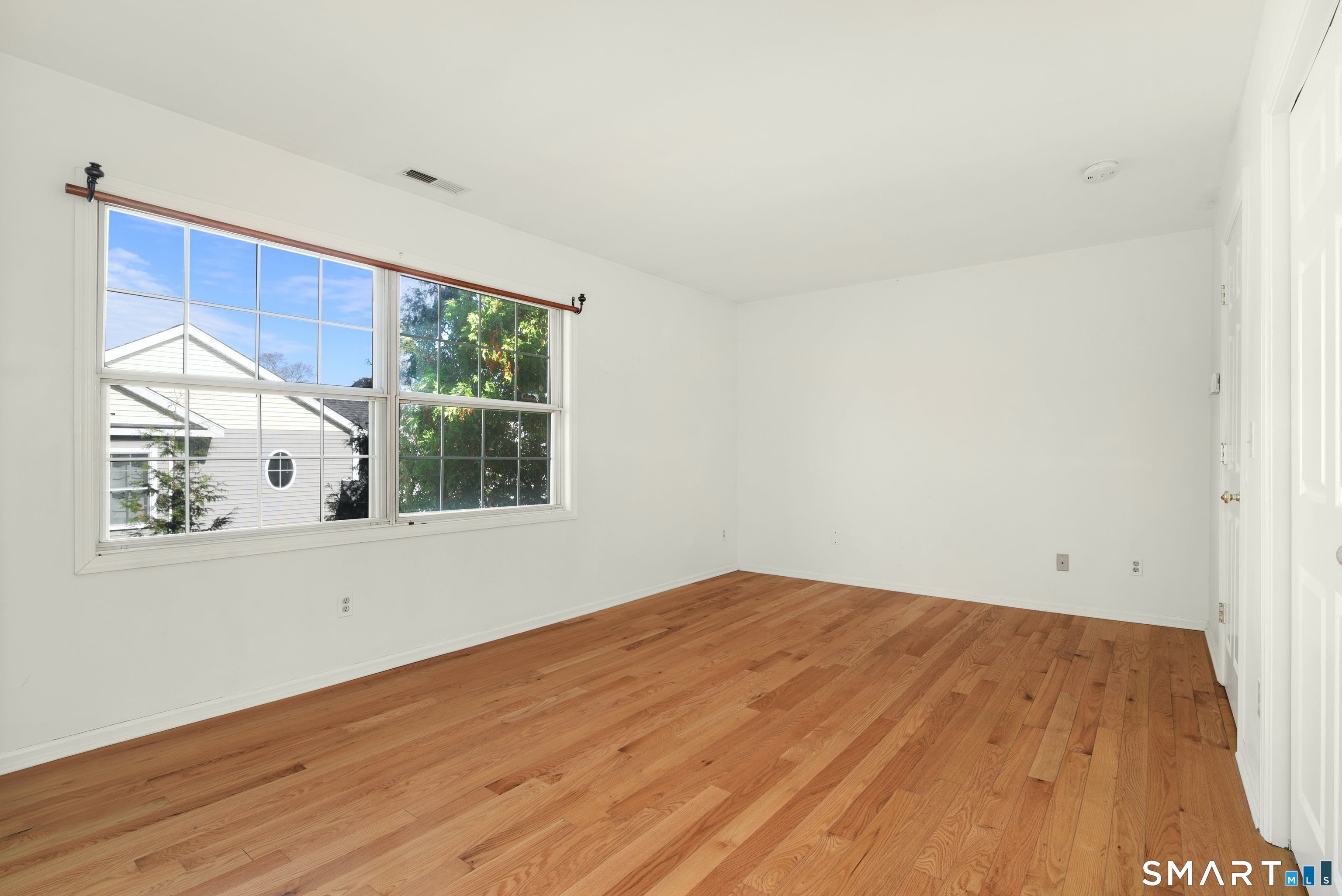 22 Dora Street Stamford CT 06902