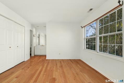 22 Dora Street Stamford CT 06902