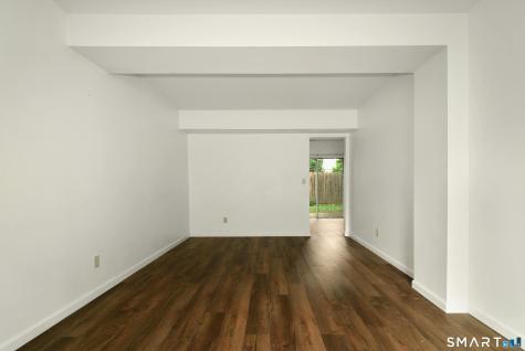 22 Dora Street Stamford CT 06902