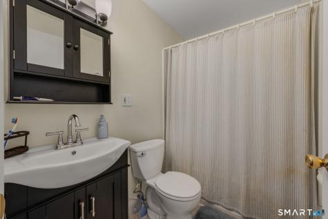 81 East Pattagansett Road East Lyme CT 06357