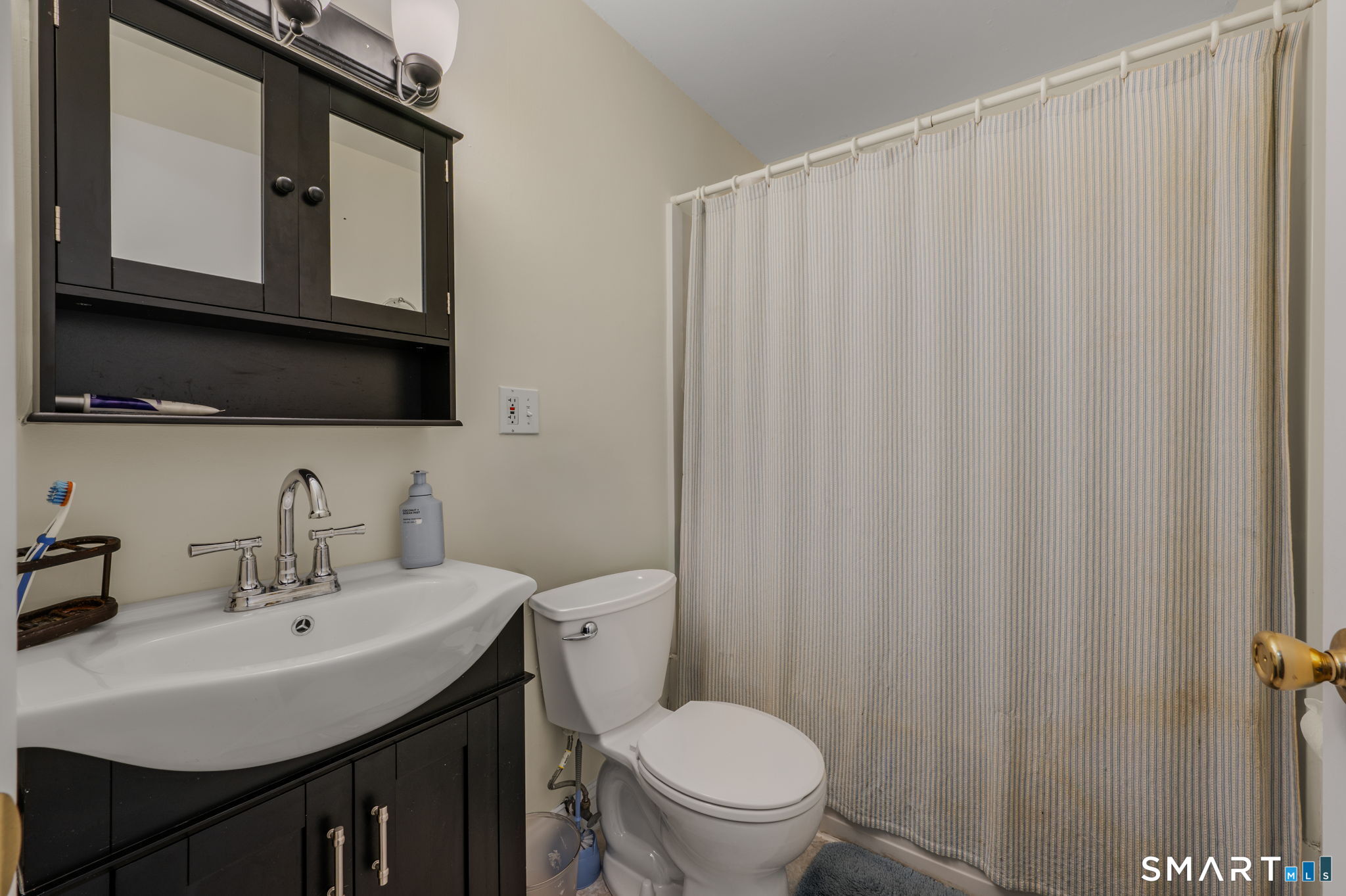 81 East Pattagansett Road East Lyme CT 06357