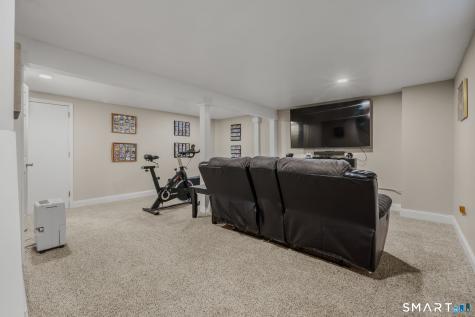 81 East Pattagansett Road East Lyme CT 06357