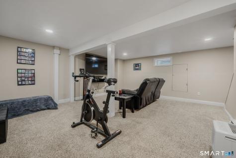 81 East Pattagansett Road East Lyme CT 06357