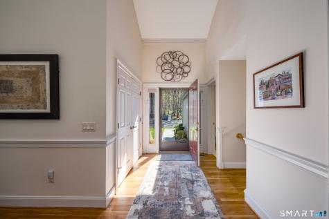 7 Shirecrest Avon CT 06001