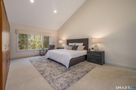 7 Shirecrest Avon CT 06001