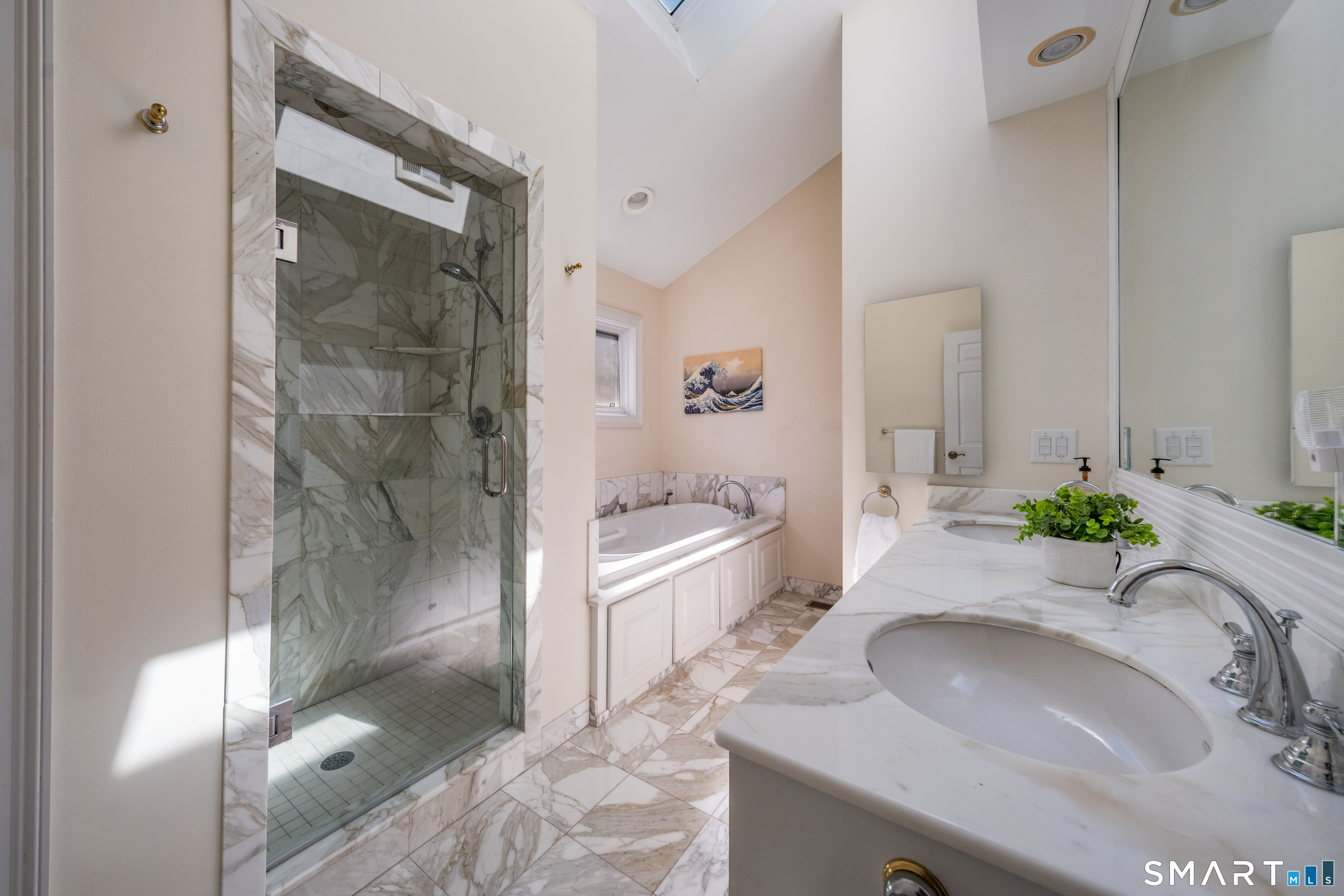 7 Shirecrest Avon CT 06001