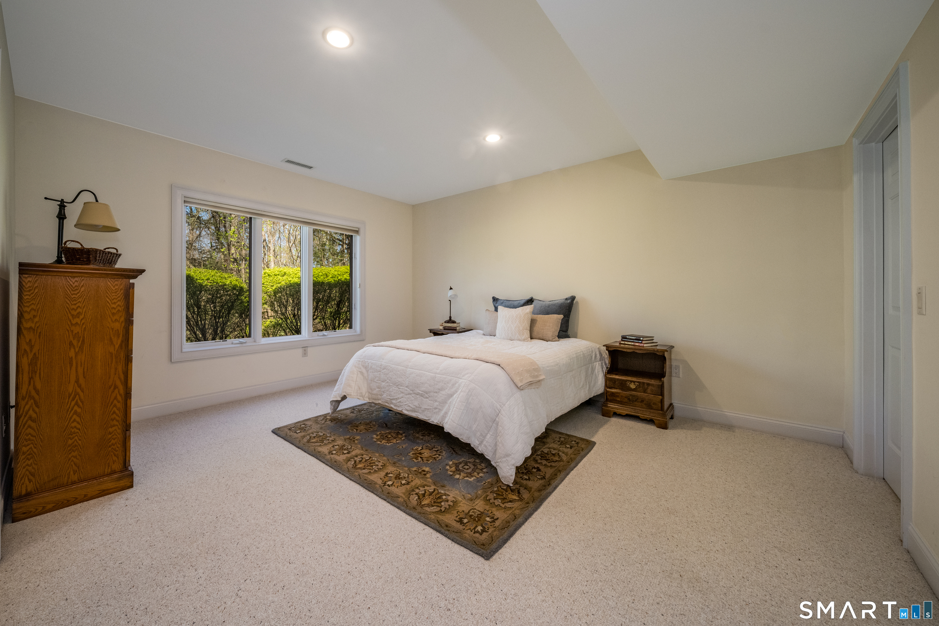 7 Shirecrest Avon CT 06001