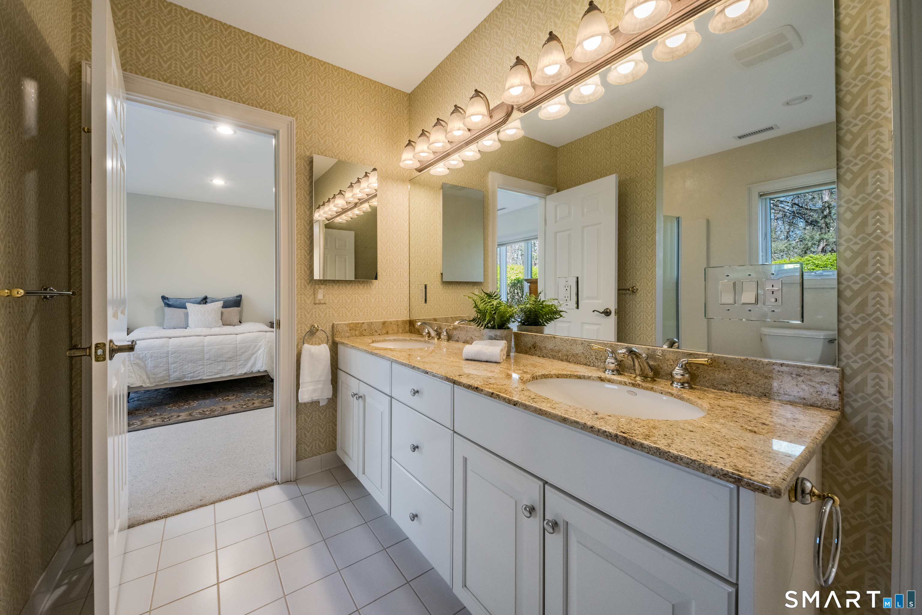 7 Shirecrest Avon CT 06001