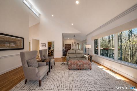7 Shirecrest Avon CT 06001