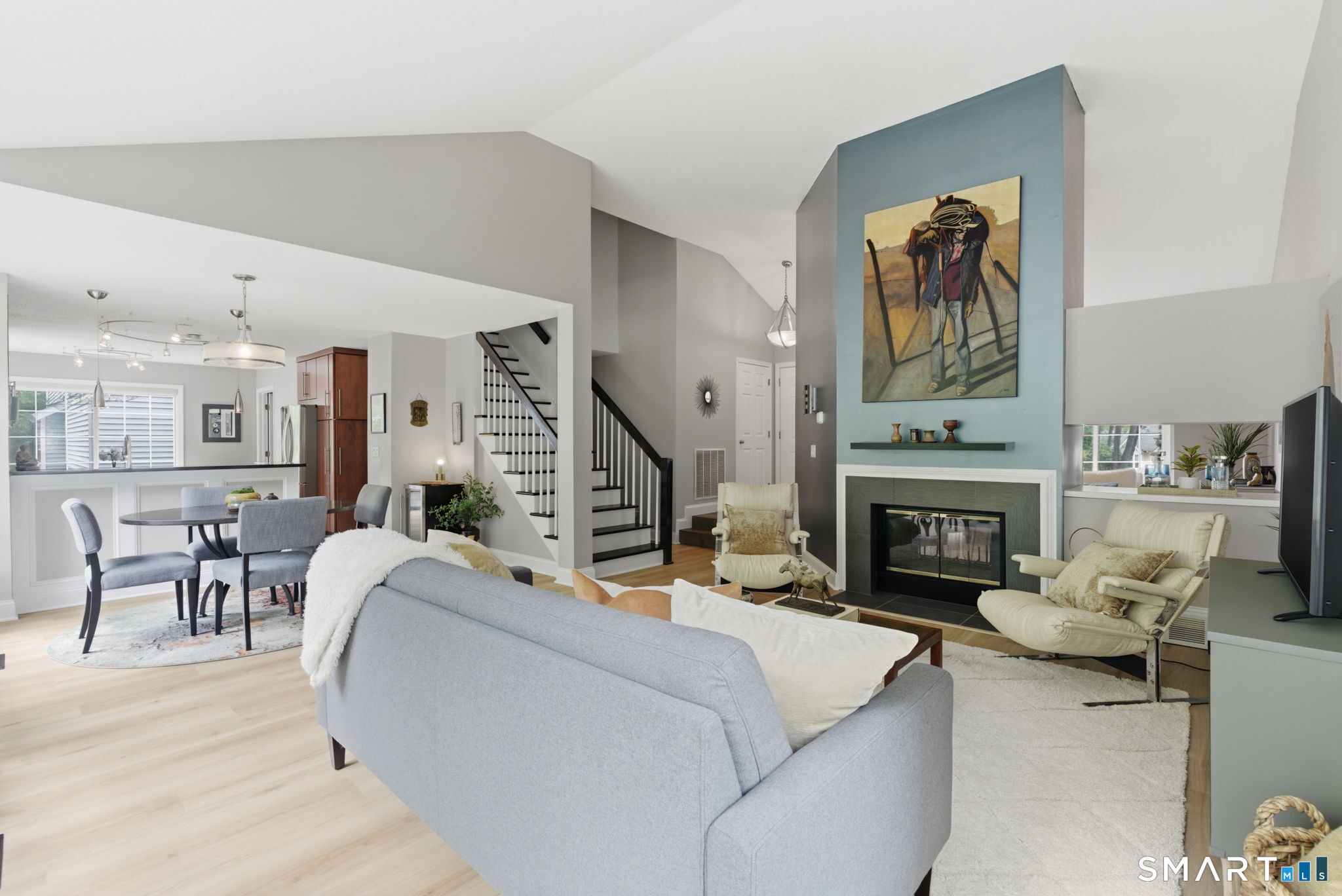 32 Southbridge Court Simsbury CT 06070