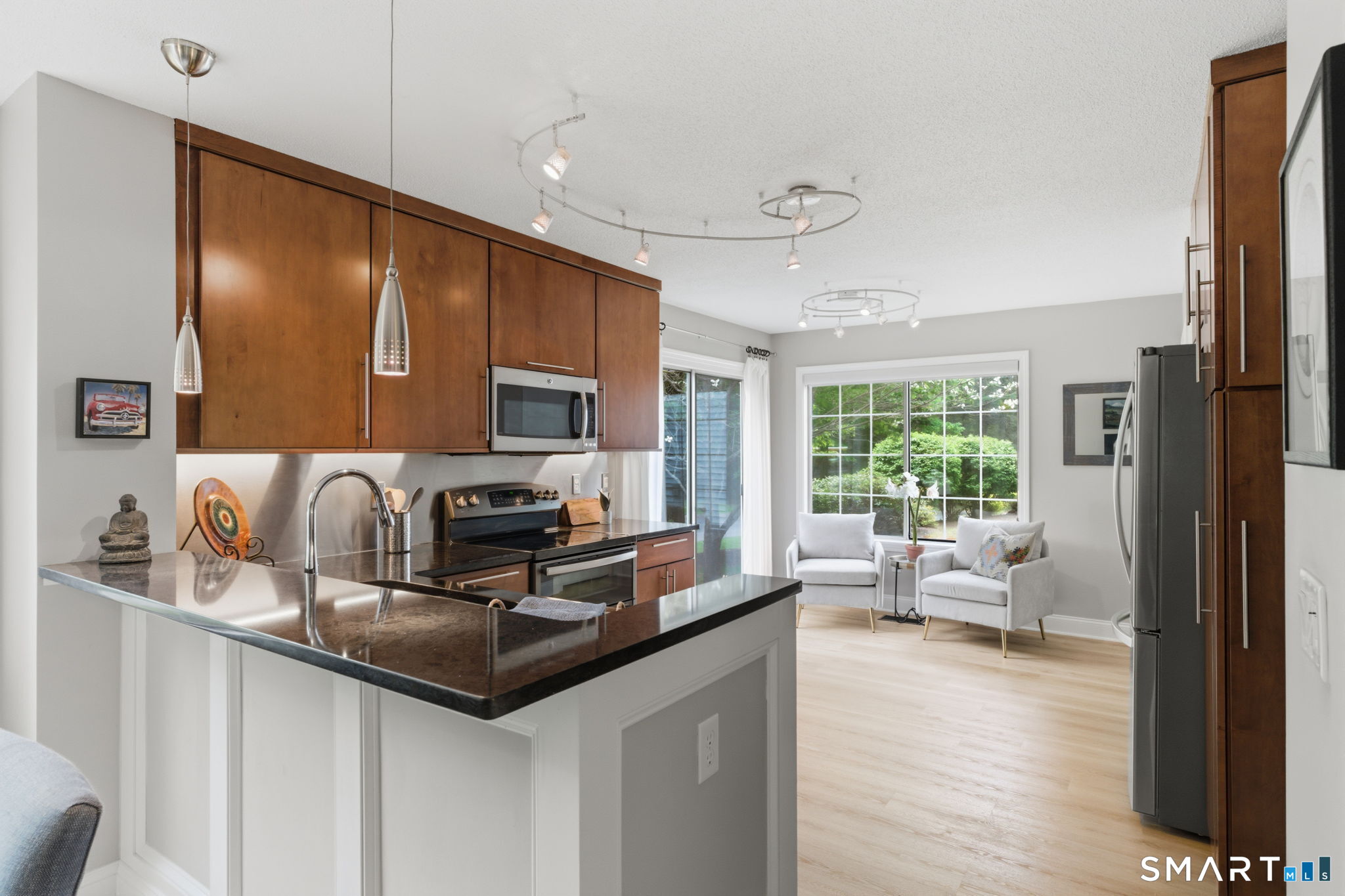 32 Southbridge Court Simsbury CT 06070