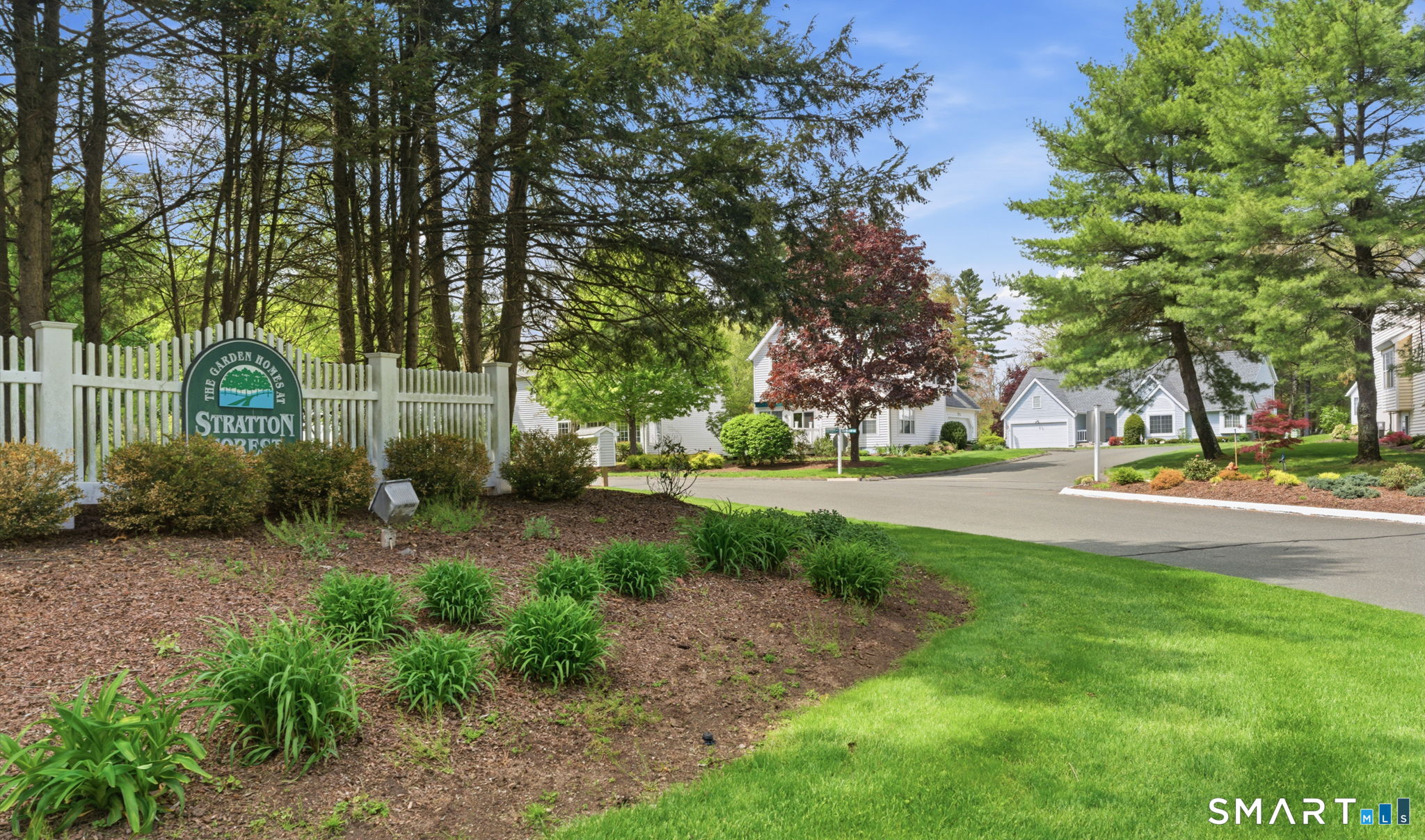 32 Southbridge Court Simsbury CT 06070
