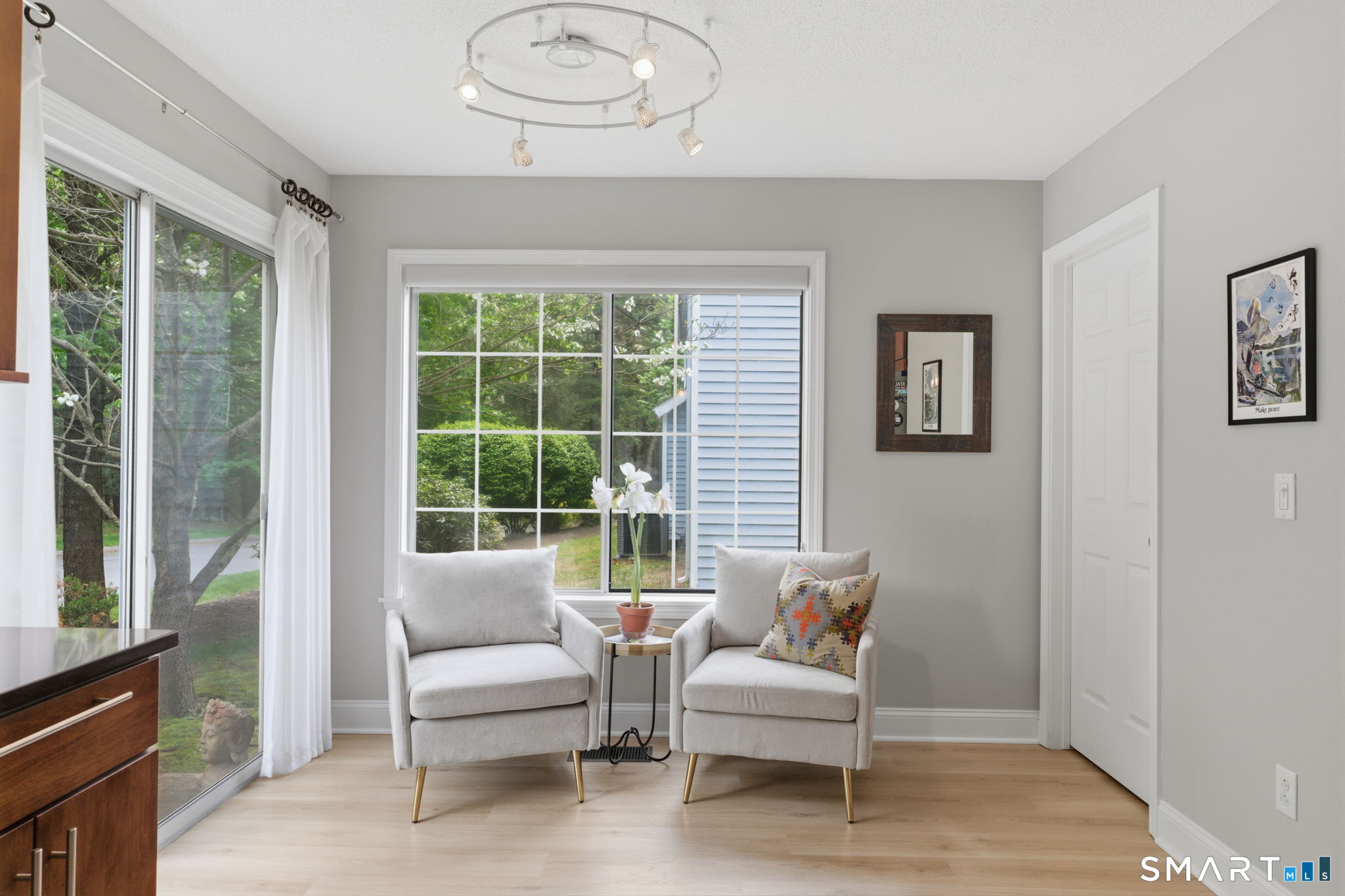 32 Southbridge Court Simsbury CT 06070