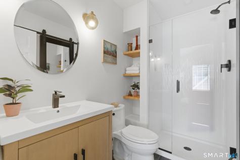 32 Southbridge Court Simsbury CT 06070