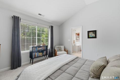 32 Southbridge Court Simsbury CT 06070