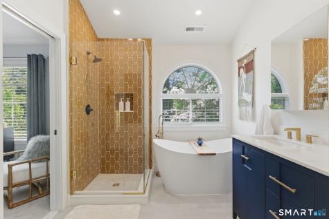32 Southbridge Court Simsbury CT 06070