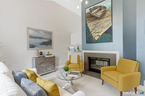 32 Southbridge Court Simsbury CT 06070