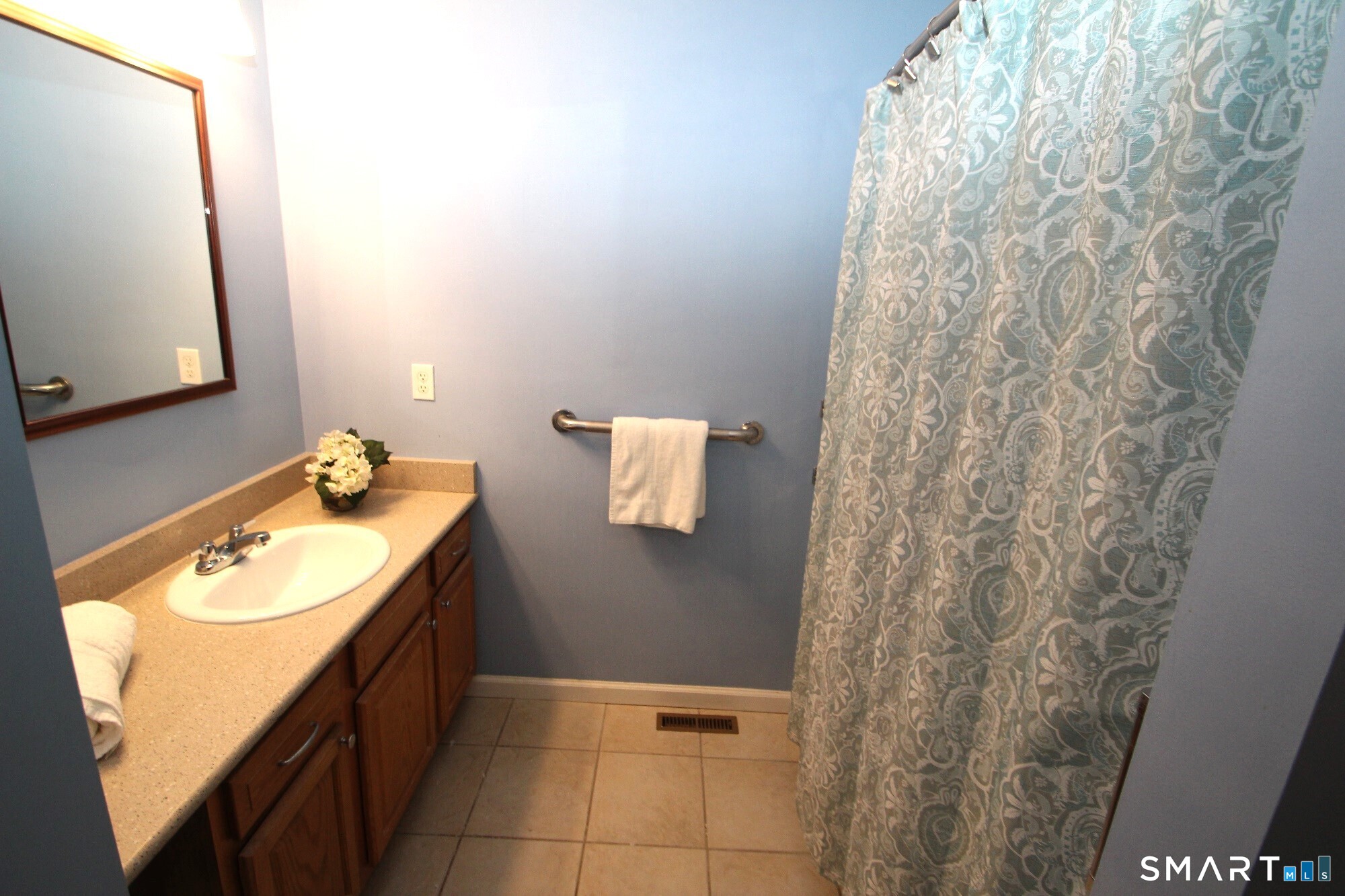 20 Vincent Court East Hartford CT 06108