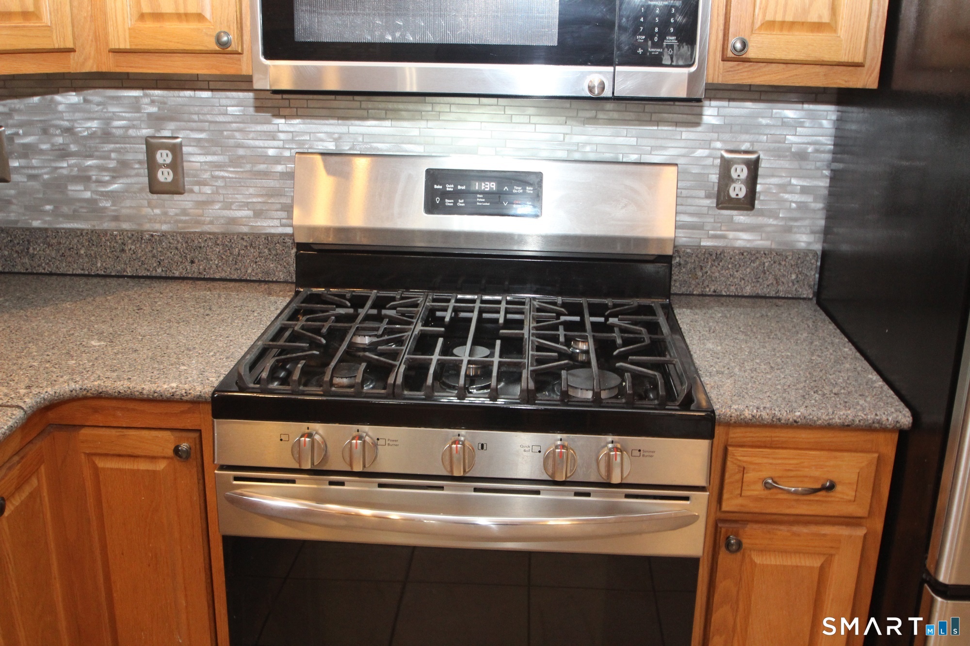 20 Vincent Court East Hartford CT 06108