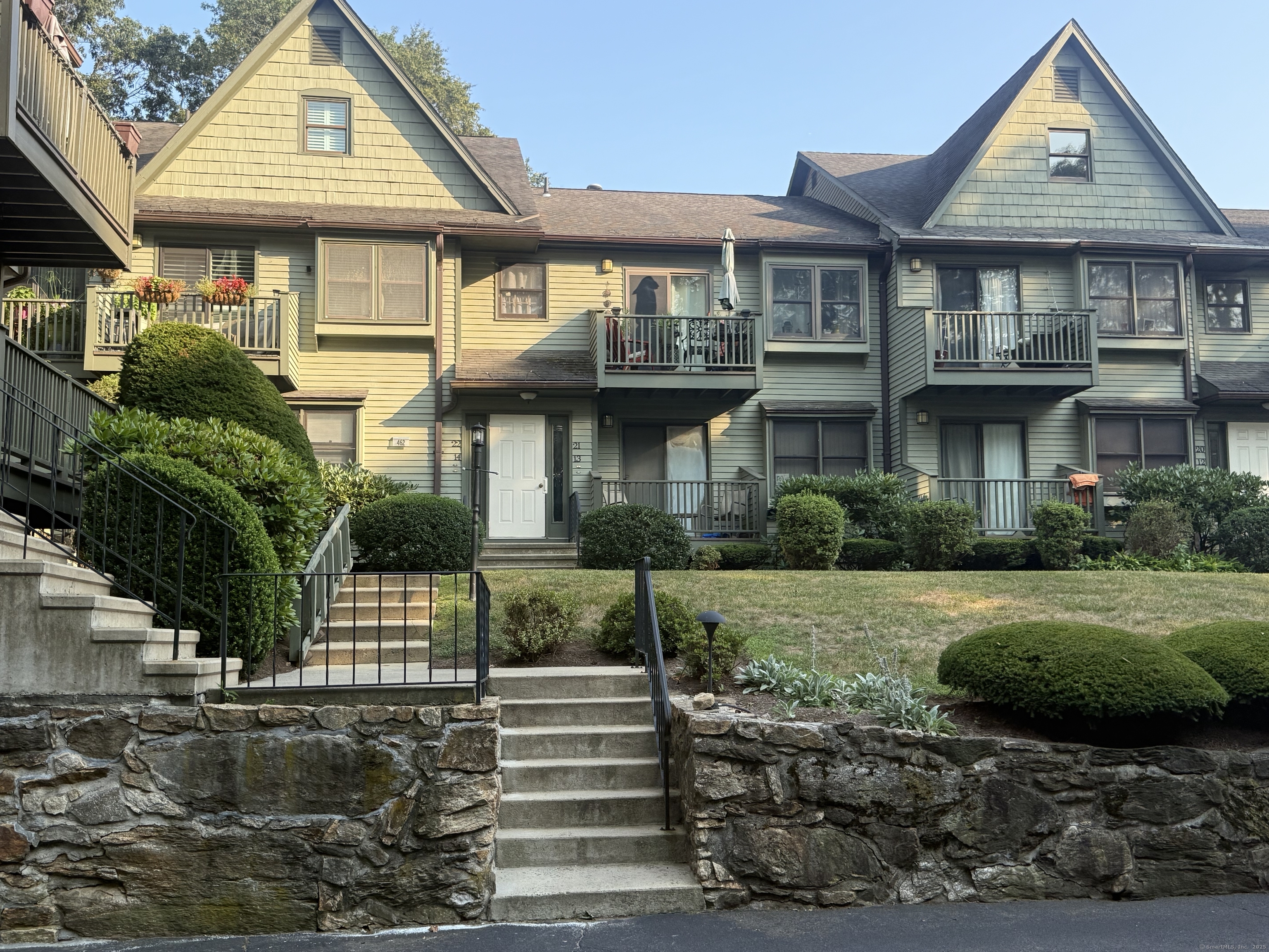 462 Glendale Avenue Bridgeport CT 06606