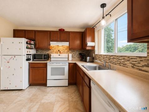 461 Spring Street Naugatuck CT 06770