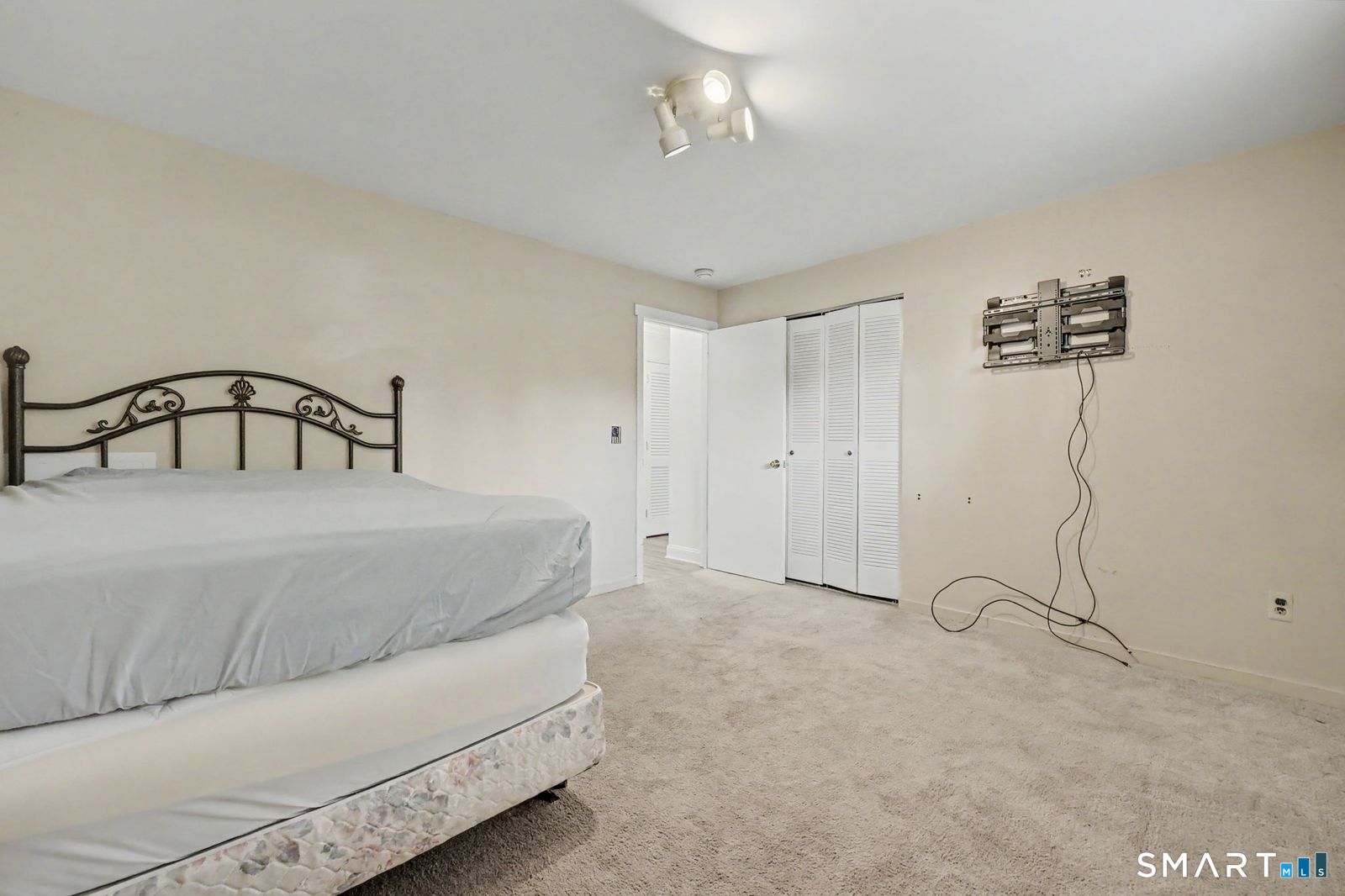 71 Aiken Street Norwalk CT 06851