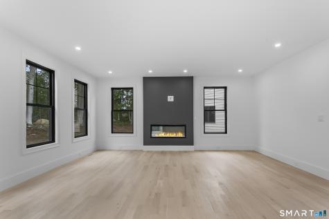 90 Oronoque Hills Road Stratford CT 06614