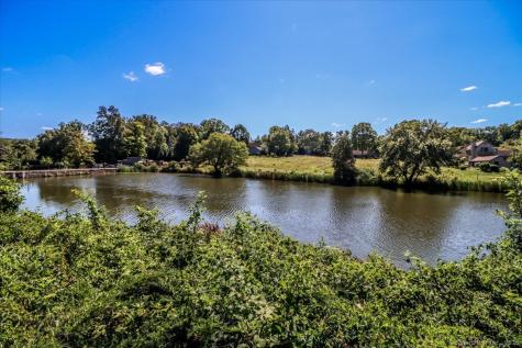 487 Heritage Village Southbury CT 06488