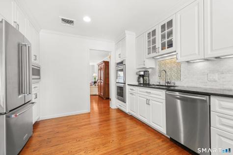 58 Lakeview Avenue New Canaan CT 06840