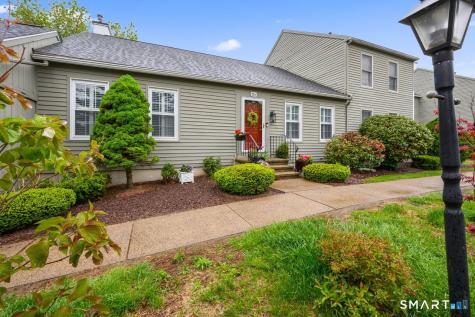 13 Riverview Drive East Windsor CT 06088