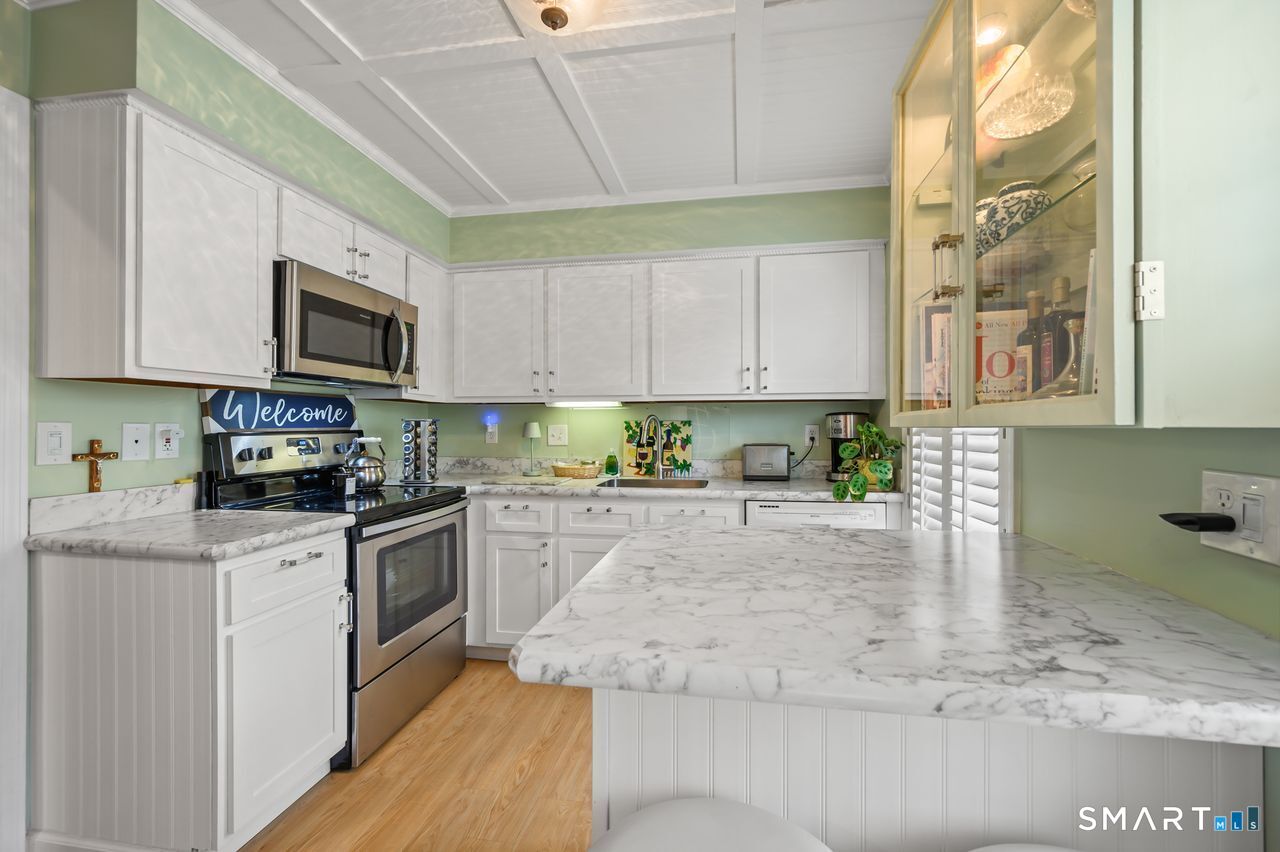 13 Riverview Drive East Windsor CT 06088
