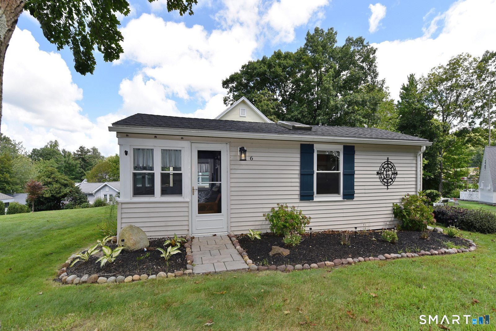 1 Day Point Road East Hampton CT 06424